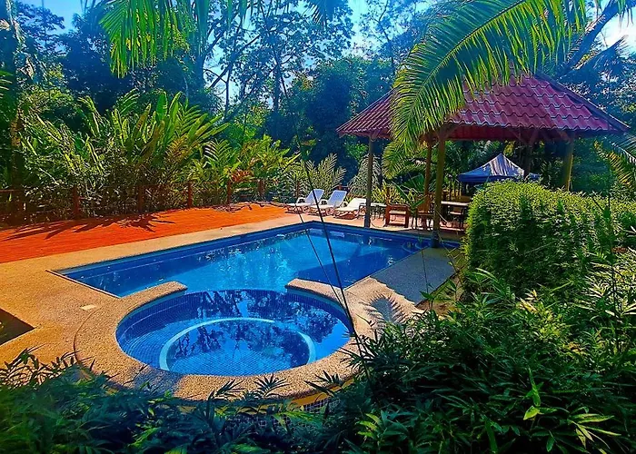 Cabinas Costa Tropicana