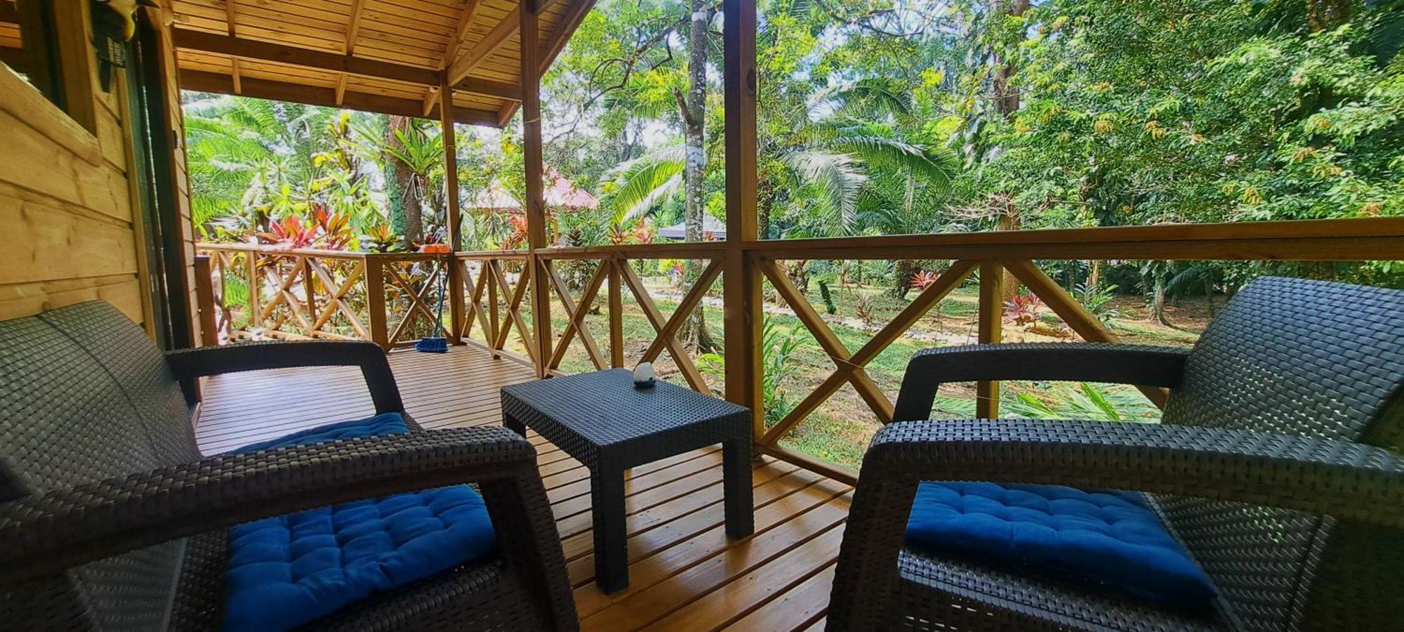 Lodge Cabinas Costa Tropicana