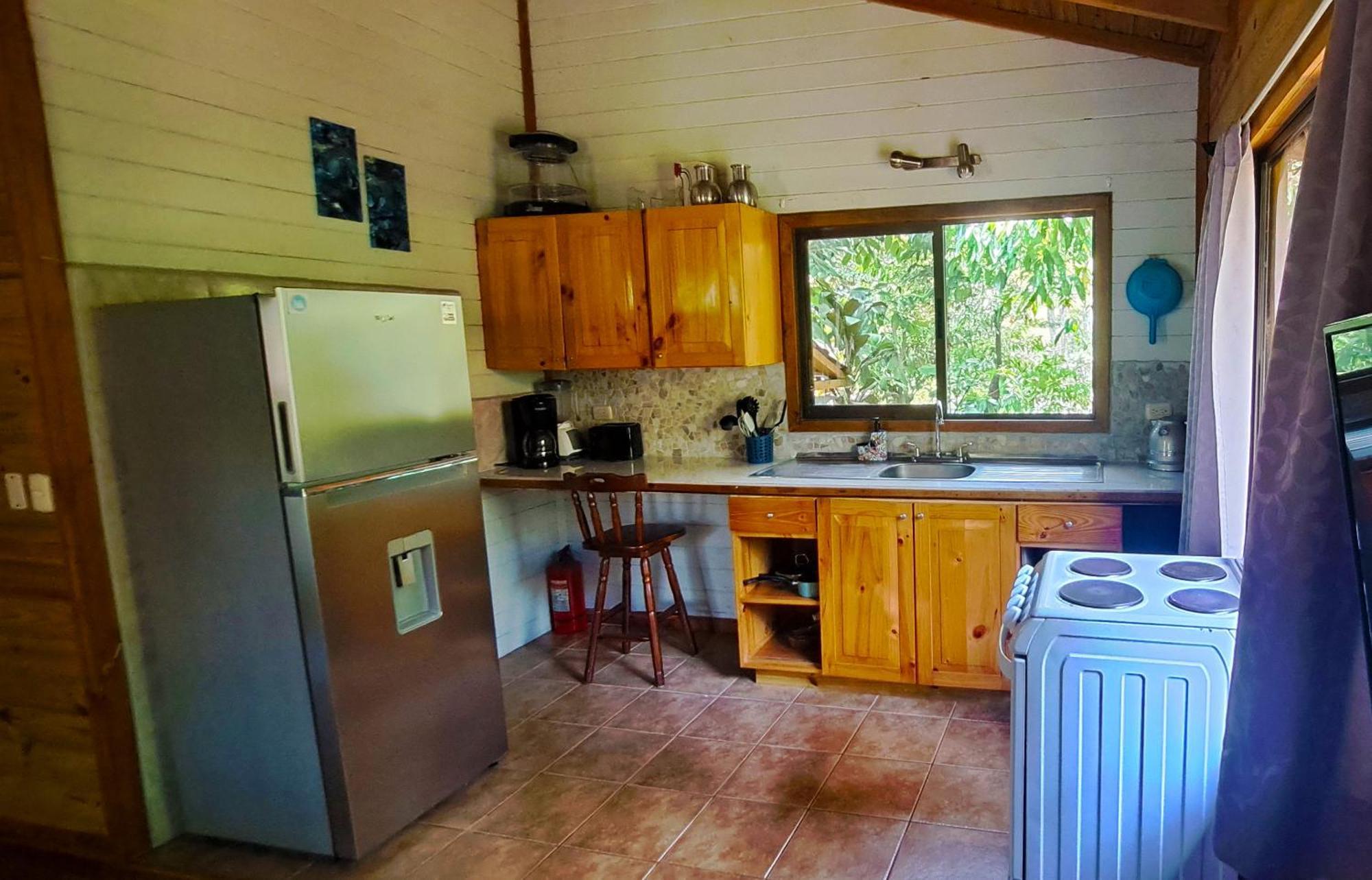 Lodge Cabinas Costa Tropicana