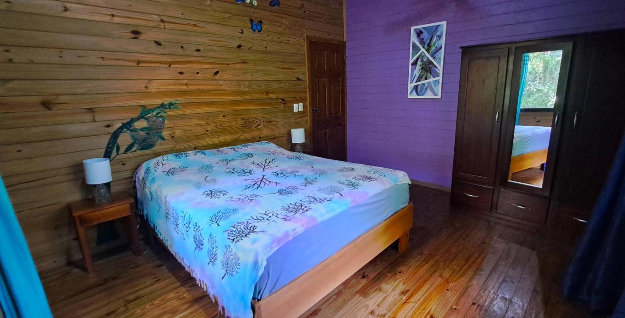 Cabinas Costa Tropicana *