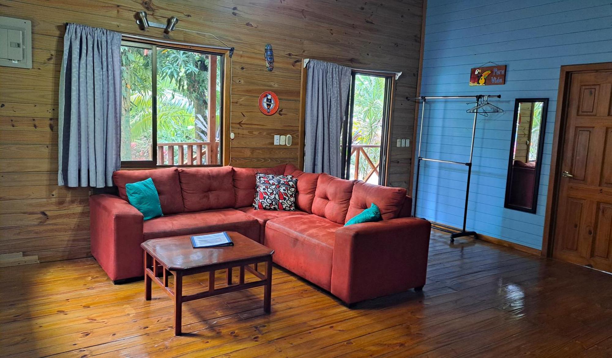 Cabinas Costa Tropicana Uvita