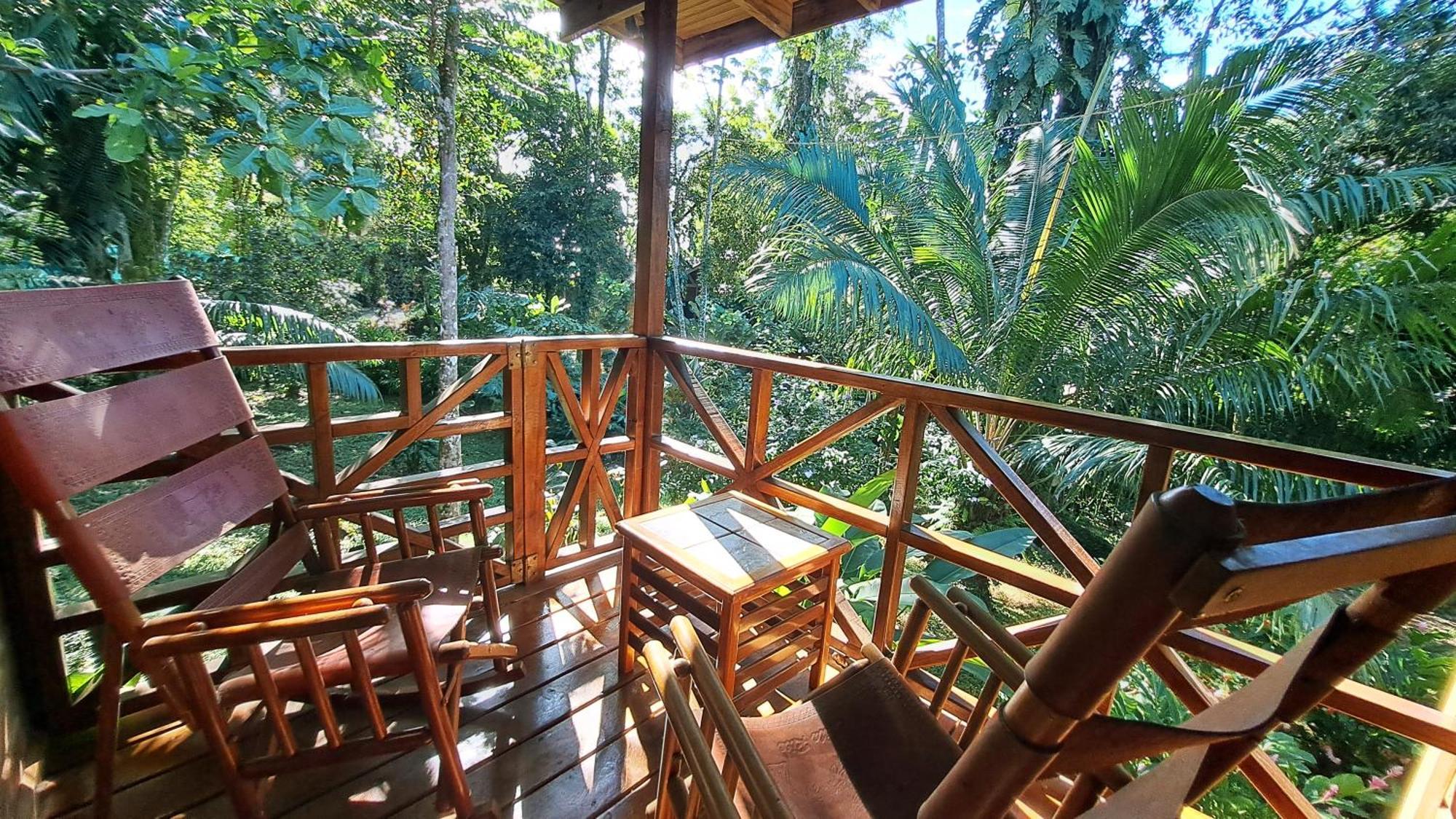 Lodge Cabinas Costa Tropicana *